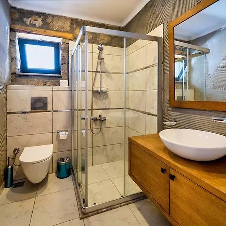Sleeps 4, Spacious Lux With Private Pool Awz 275 * 费特希耶