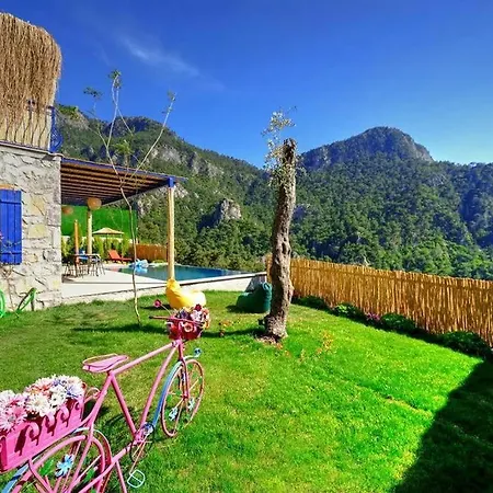Sleeps 4, Spacious Lux With Private Pool Awz 275 别墅 *