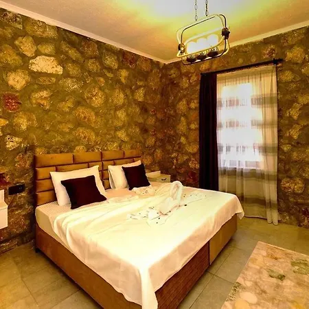 Sleeps 4, Spacious Lux With Private Pool Awz 275 וילה *